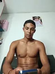 Demiansteven2 webcam model stream image