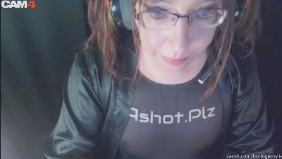 BoringEmylia webcam model stream image