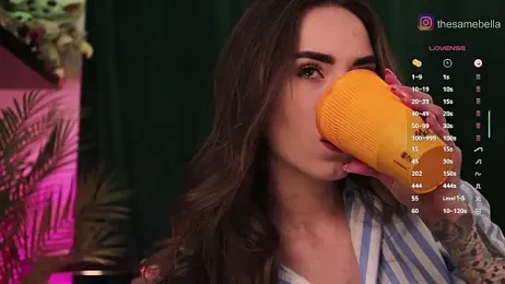 CuteAnna- webcam model stream image