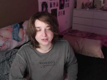 peDoVo4ka228 webcam model stream image