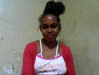 Elinah webcam model stream image