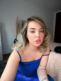 Alirawrz webcam model stream image