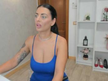 ElisaBaxter webcam model stream image