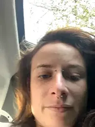 GoldenPussy1329 webcam model stream image