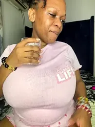 Boneca25 webcam model stream image