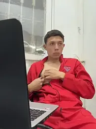 santiObrero webcam model stream image