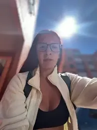 Samyra_Biker12 webcam model stream image