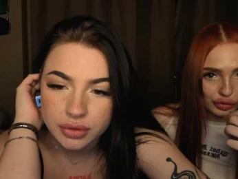 LisaAndDenis webcam model stream image