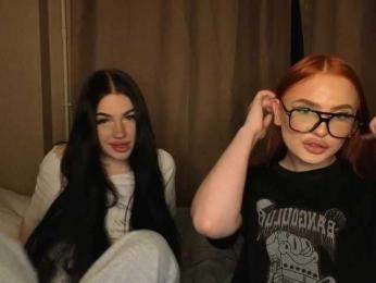 LisaAndDenis webcam model stream image