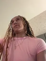 Shuggabutt webcam model stream image