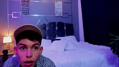 sky_jules webcam model stream image