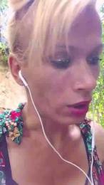 Laryssavi webcam model stream image