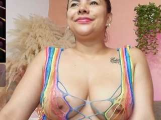 liindaevans webcam model stream image