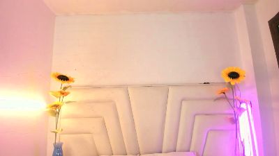 SwetiieBoobs_ webcam model stream image