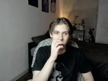 0verlandd webcam model stream image