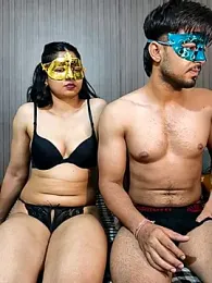 SatrangiCouple webcam model stream image