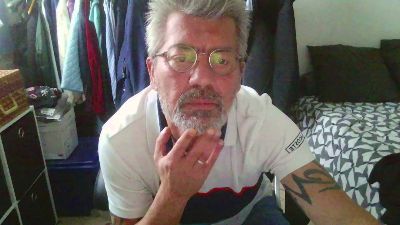 Kevinareux60 webcam model stream image