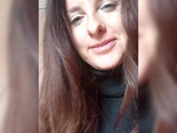 Erine9900 webcam model stream image