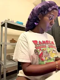 choclatepeaach webcam model stream image