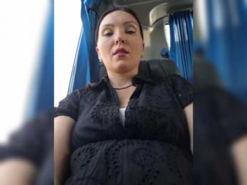 DIVORA webcam bongacams model stream image