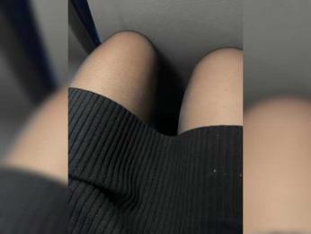 DIVORA webcam bongacams model stream image