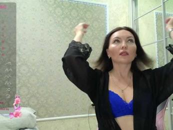 DIVORA webcam model stream image