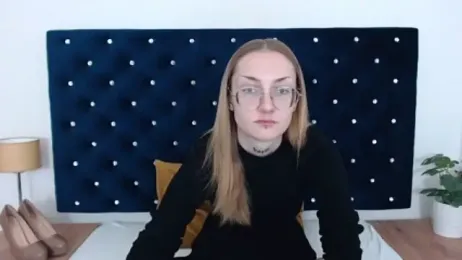 AlexaTease webcam model stream image