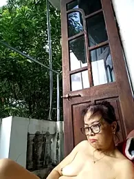 Hotestlove webcam model stream image