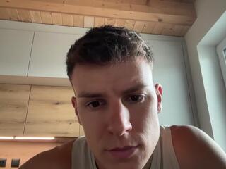 Sean Mendes webcam model stream image