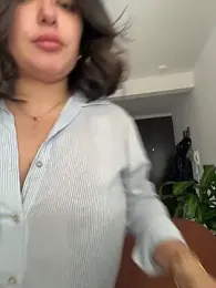 sukhakunis1 webcam model stream image