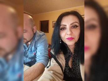 WikiBitch webcam model stream image