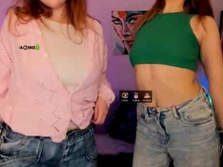 bella-cute1 webcam model stream image