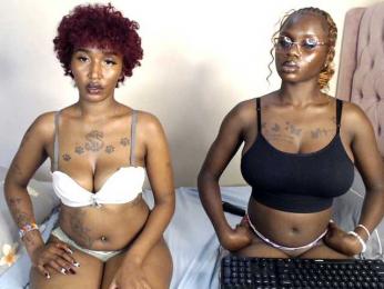 MidnightBloom webcam model stream image