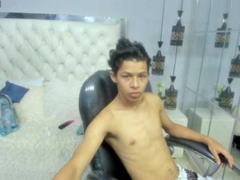 leslieanddrako webcam model stream image