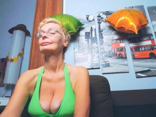 Addie Lynn webcam model stream image