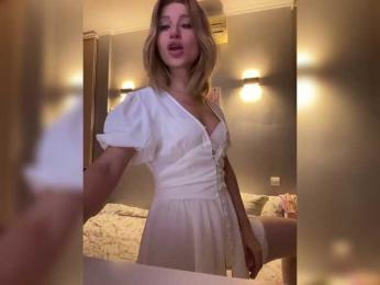 ViviRoss webcam model stream image