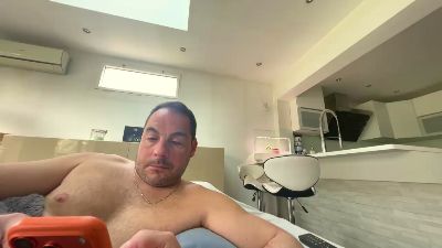 justeqqun webcam model stream image