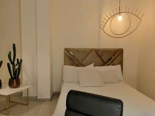 rebeccahudson webcam model stream image