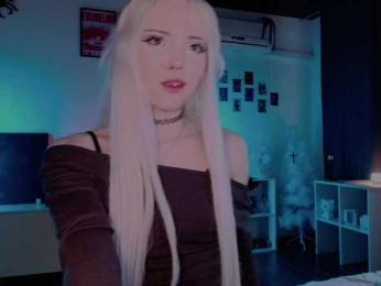 EvianLui webcam bongacams model stream image