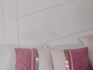 Emiliana Cruz webcam model stream image