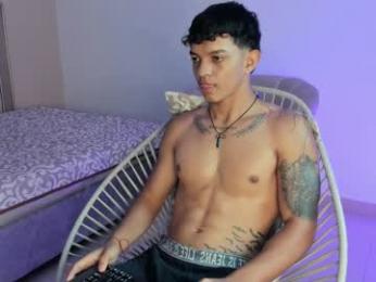 noah_cole_ webcam model stream image