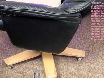 Vik-Love webcam model stream image