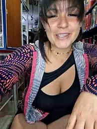 Niidia webcam model stream image