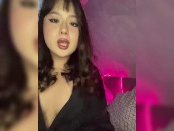 CateLong webcam model stream image