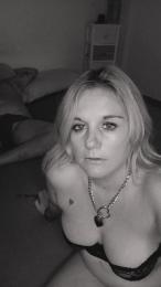 NoaLune webcam model stream image