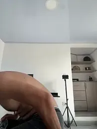 Elferjuan1310 webcam stripchat model stream image