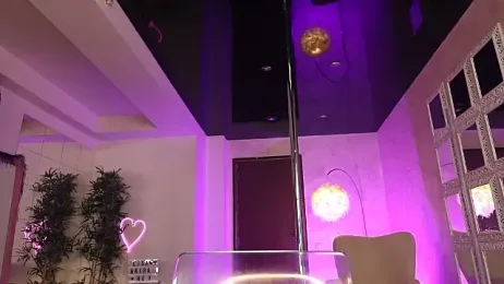 LisaAkira webcam model stream image