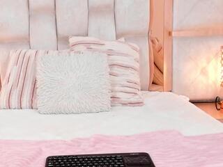 Carlee Jones webcam model stream image