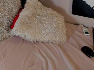 kloe-s webcam model stream image