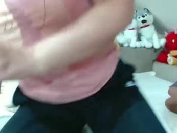 itsbustymommy webcam model stream image